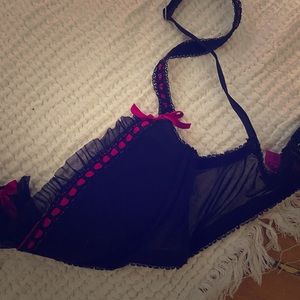 L’agent by agent provocateur 32D